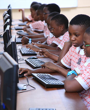 Modern-Computer-Lab-Kampala-Parents-School Modern-Computer-Lab-Kampala-Parents-School